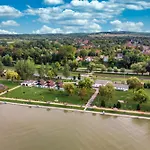 Apartment In 19551 Balatonmariafurdo