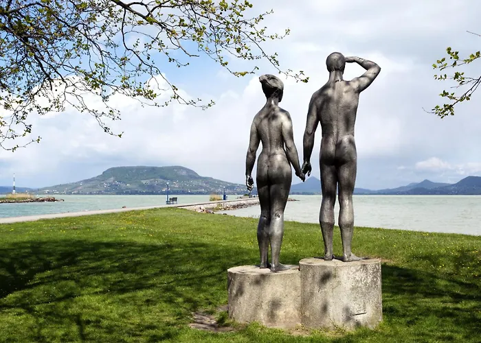 Apartament In 19551 *